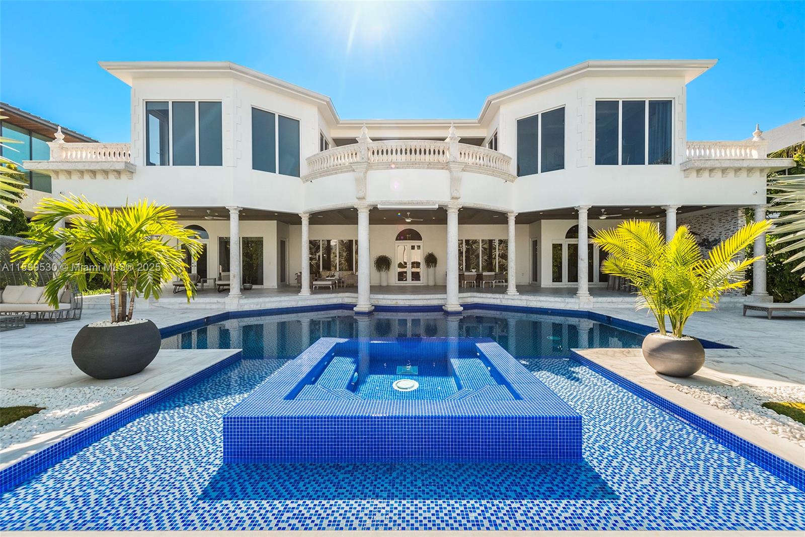 GOLDEN BEACH SEC F - Residential