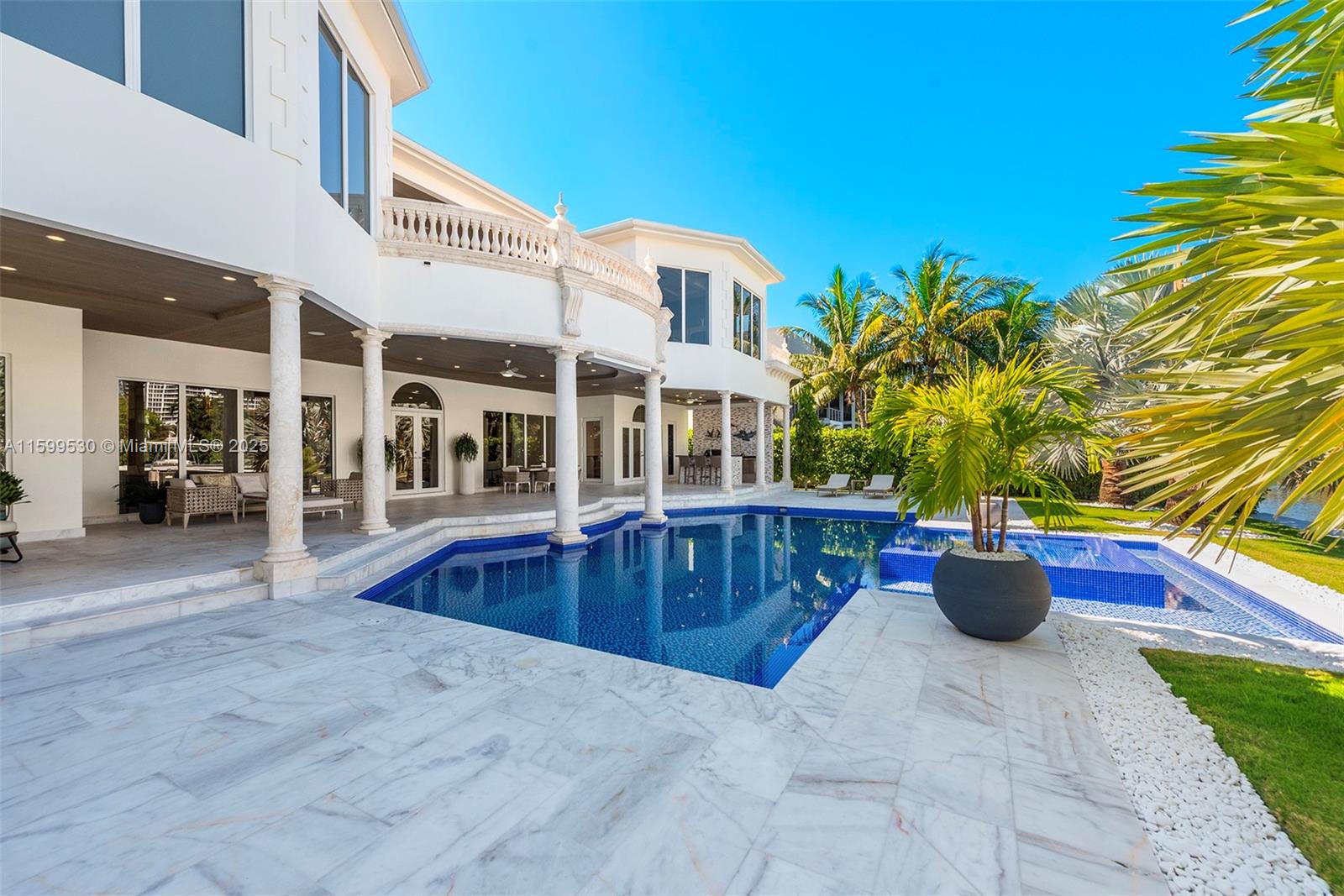 GOLDEN BEACH SEC F - Residential