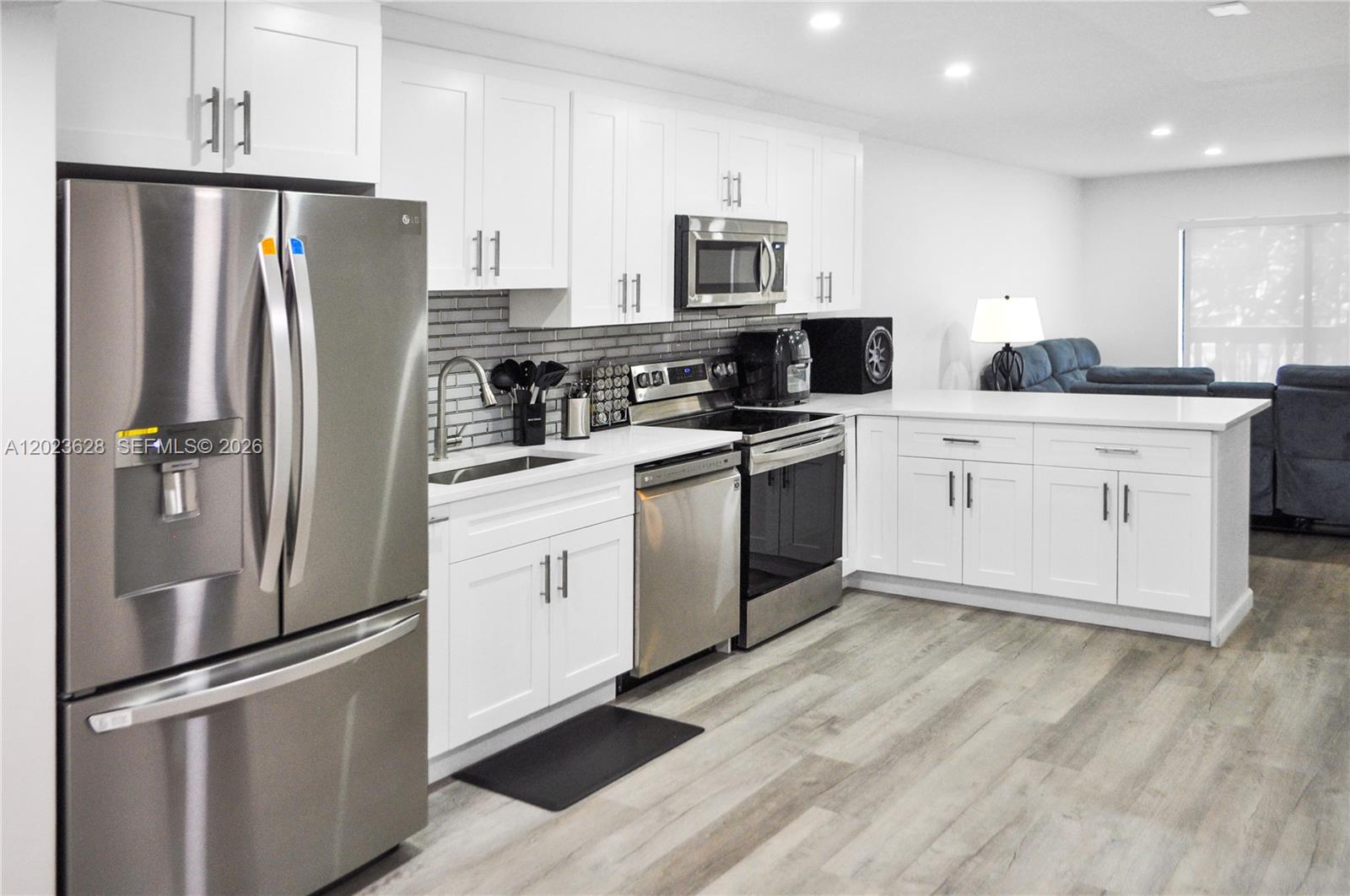 MANARANDA VILLAGE CONDO - Residential