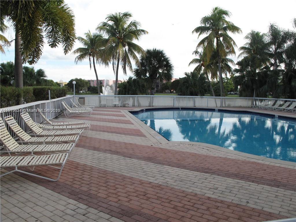 THE BEACH CLUB FONTAINEBL - Residential Lease