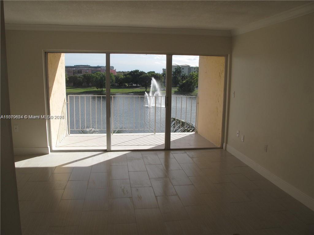 THE BEACH CLUB FONTAINEBL - Residential Lease