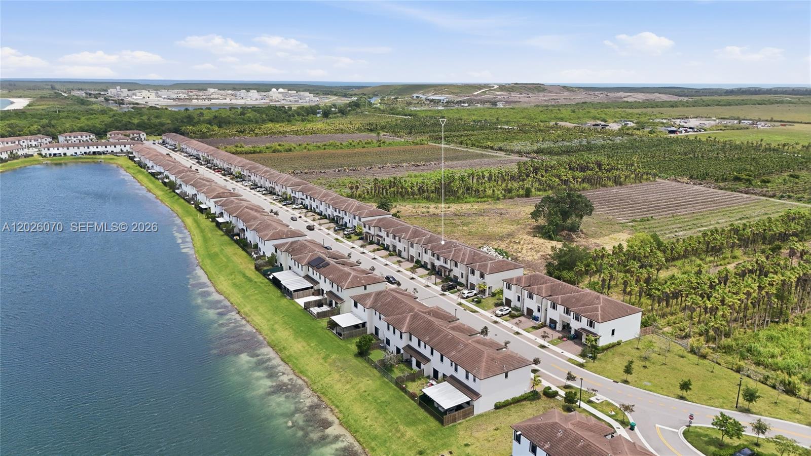 ENCLAVE SOUTH PHASE 1 - Residential