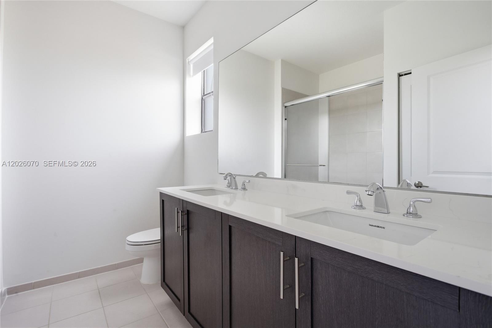 ENCLAVE SOUTH PHASE 1 - Residential