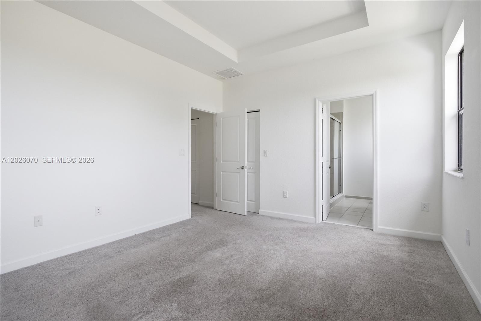 ENCLAVE SOUTH PHASE 1 - Residential