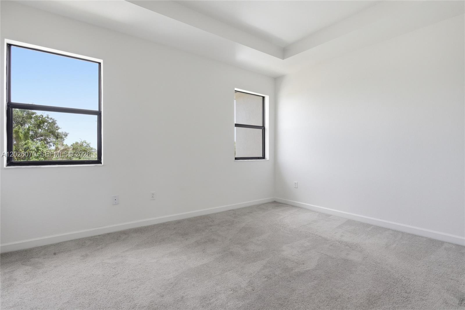 ENCLAVE SOUTH PHASE 1 - Residential