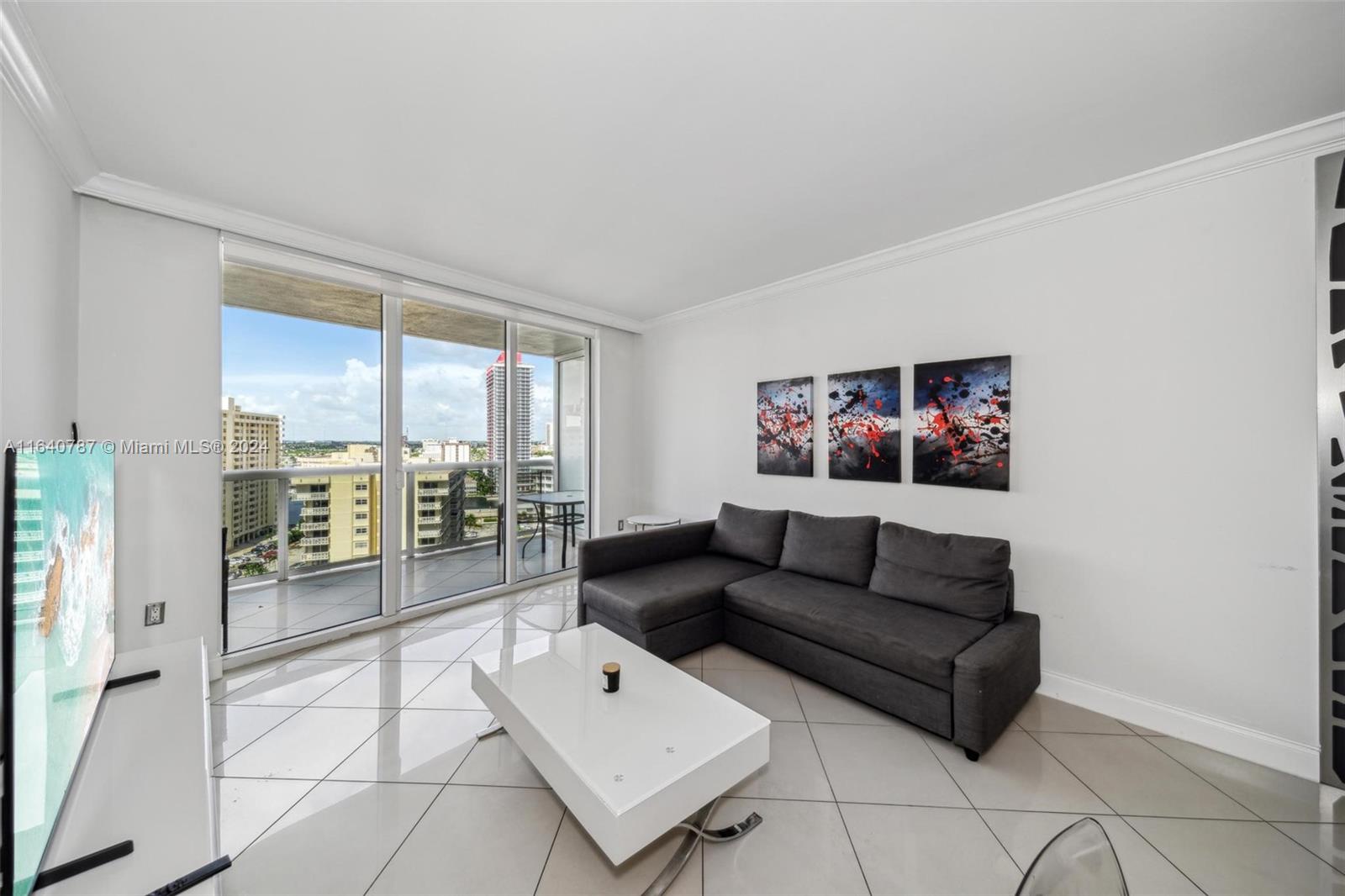 BEACH CLUB THREE CONDO - Residential Lease