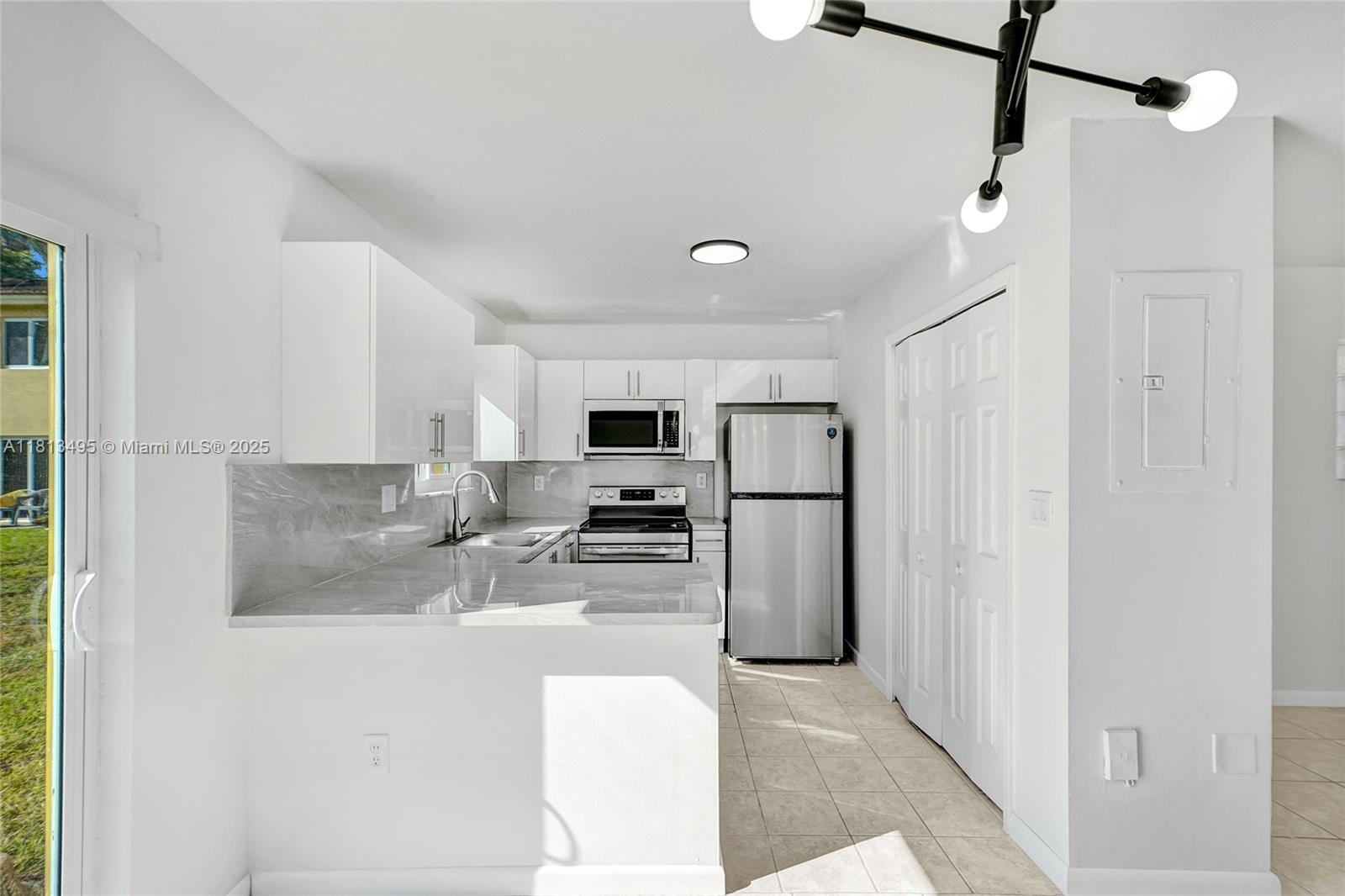 WOW! This is a great opportunity! Renovated 3/2 in the sought after Monterey at Malibu Bay. Great for investors and end user! Tile flooring throughout, unit FRESHLY PAINTED and with brand new STAINLESS STEEL Appliances. W&D in unit. Updated and modern Kitchen and Baths. Check out the amenities at the Clubhouse, huge and gorgeous pool and brand new gym! Complex centrally located close to highways and 2 minutes from Publix, Starbucks and more. Easy to show!