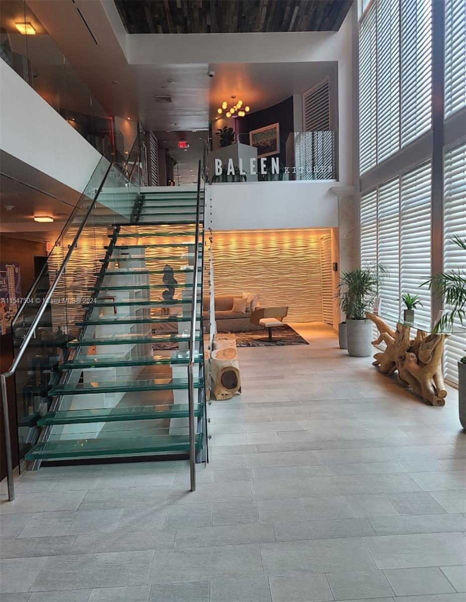 SOLE CONDO - Residential