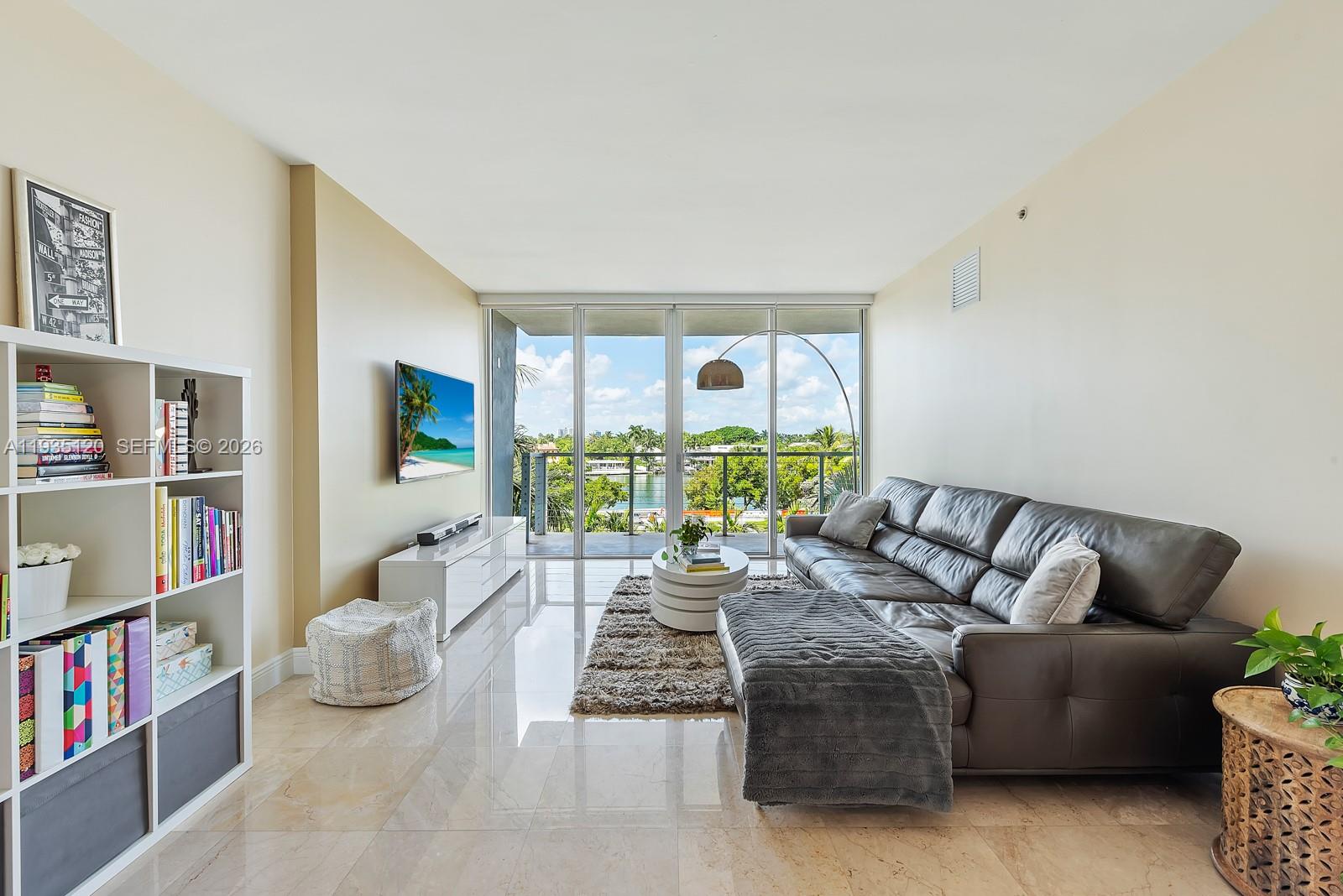 63 NOBE CONDO - Residential