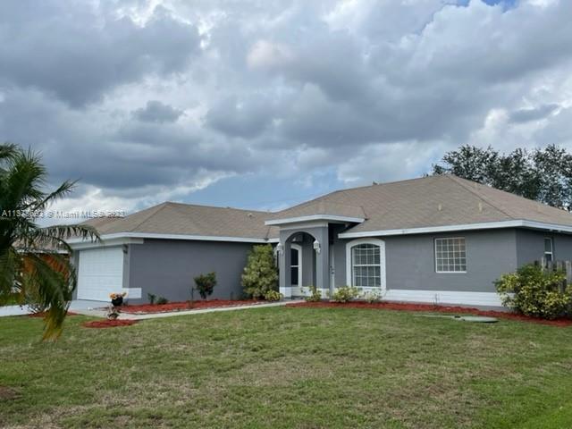 GORGEOUS SINGLE FAMILY HOME IN AN EXCELLENT AREA OF PORT ST LUCIE, 3 BEDROOMS PLUS DEN OR 4TH BEDROOM, 2 BATHROOM. 2 CAR GARAGE, NEW CARPET, SPACIOUS KITCHEN WITH STAINLESS STEEL APPLIANCES, LANAI TO ENJOY FLORIDA SUNSETS, CLOSE TO HOSPITALS, SHOPPING CENTERS, RESTAURANTS AND MINUTES FROM GOLF COURSES.
