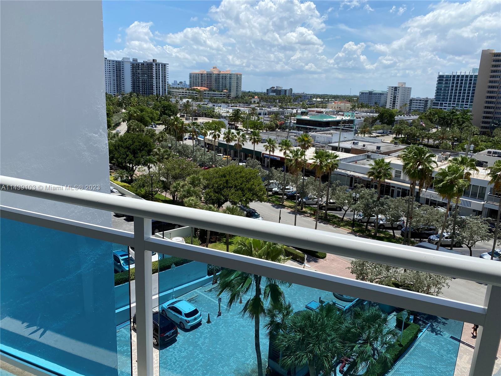 Just reduced for a quick sale. Large oceanfront condo Galt Ocean Mile featuring direct intracoastal views, impact windows, spacious layout & split floor plan that opens up to a huge balcony. Great building with all amenities. Rented until september