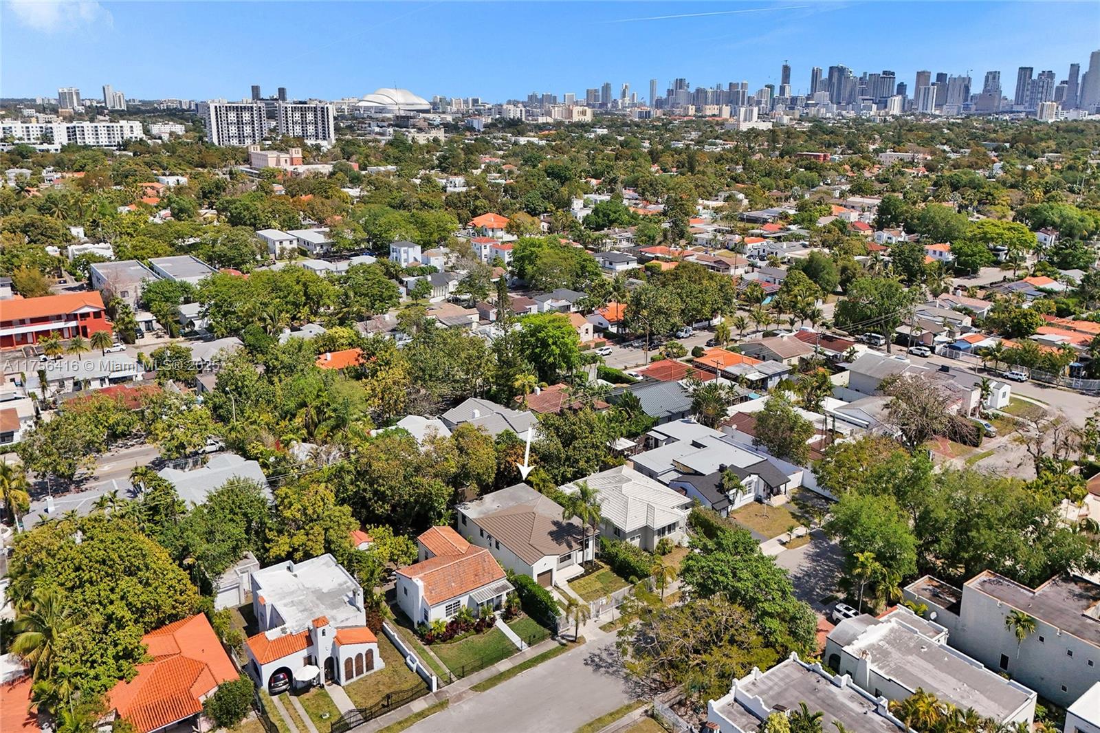 EAST VEDADO - Residential