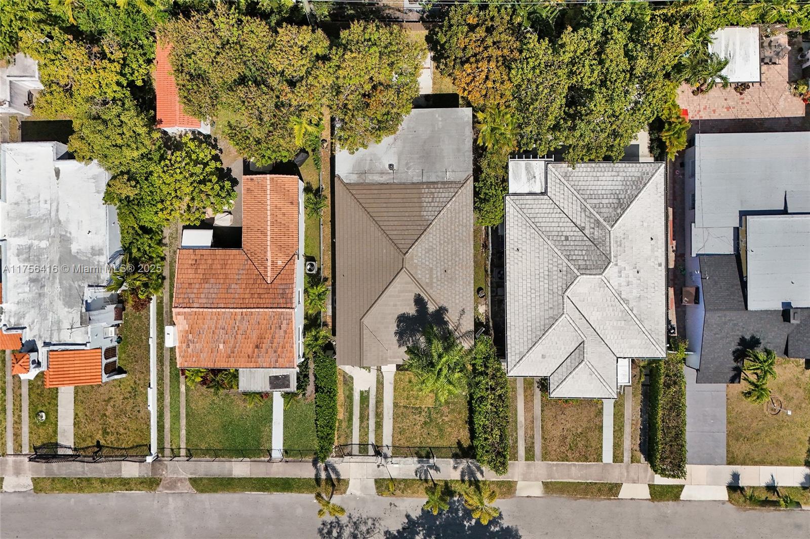 EAST VEDADO - Residential