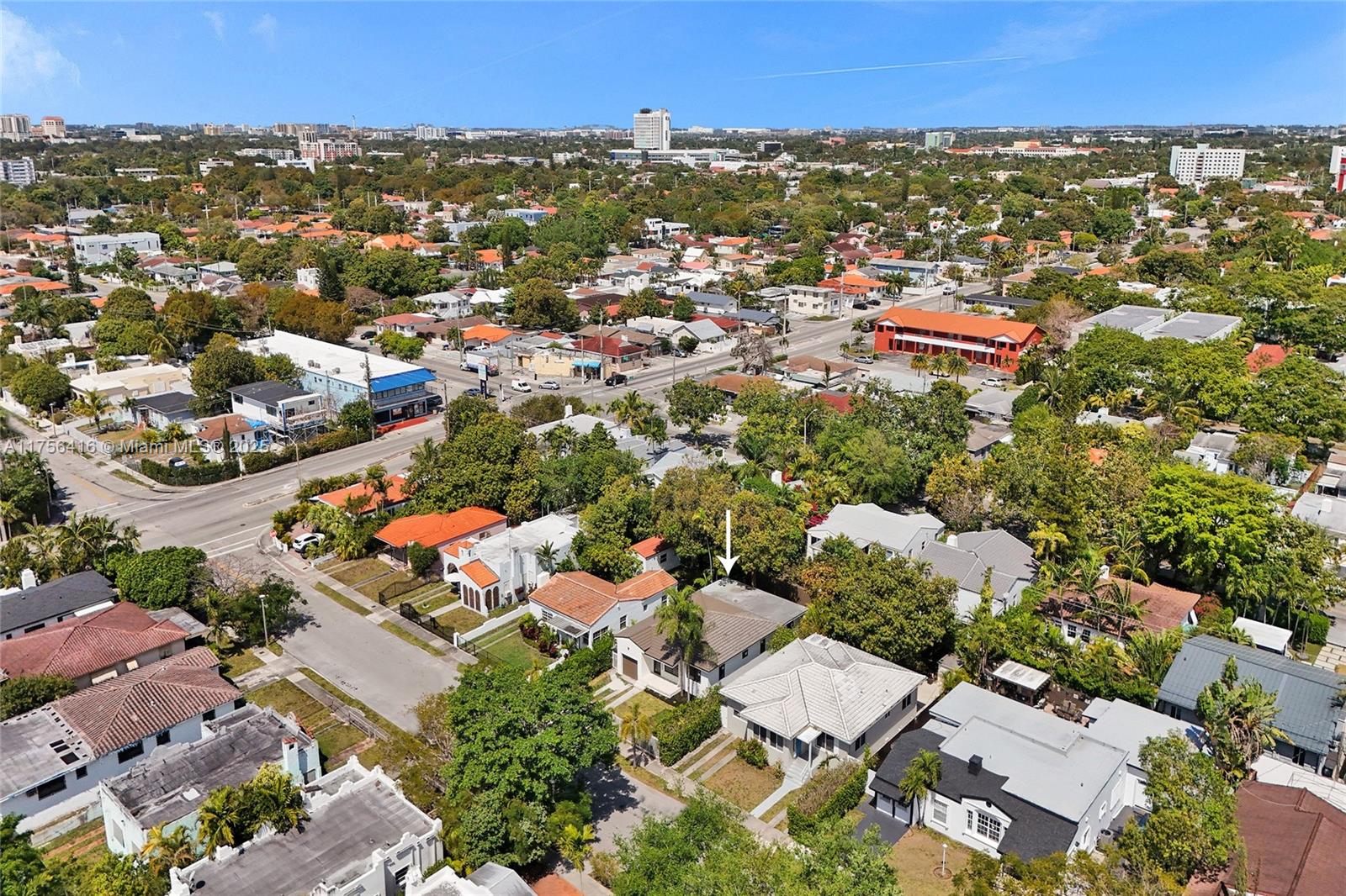 EAST VEDADO - Residential