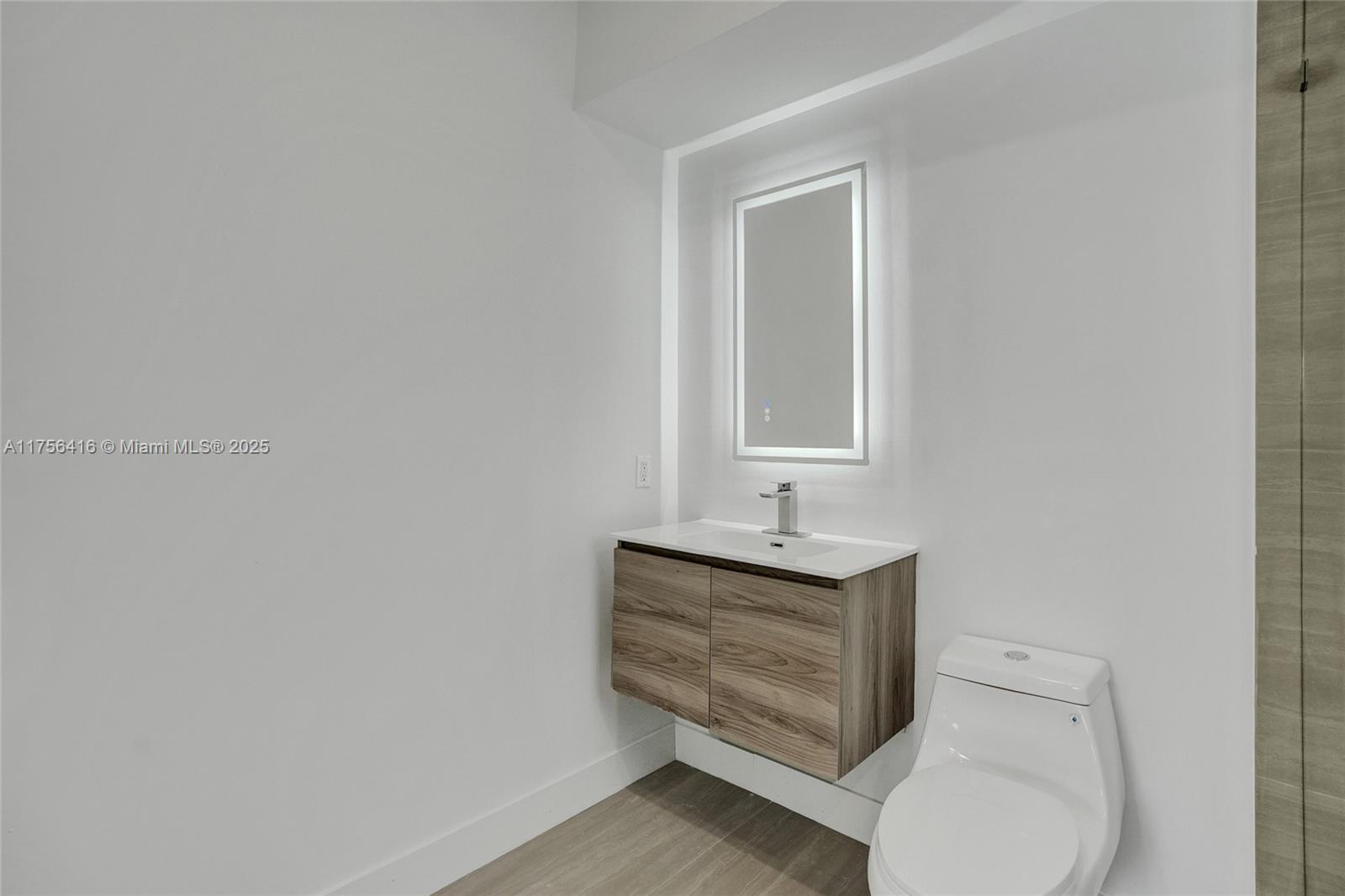 EAST VEDADO - Residential