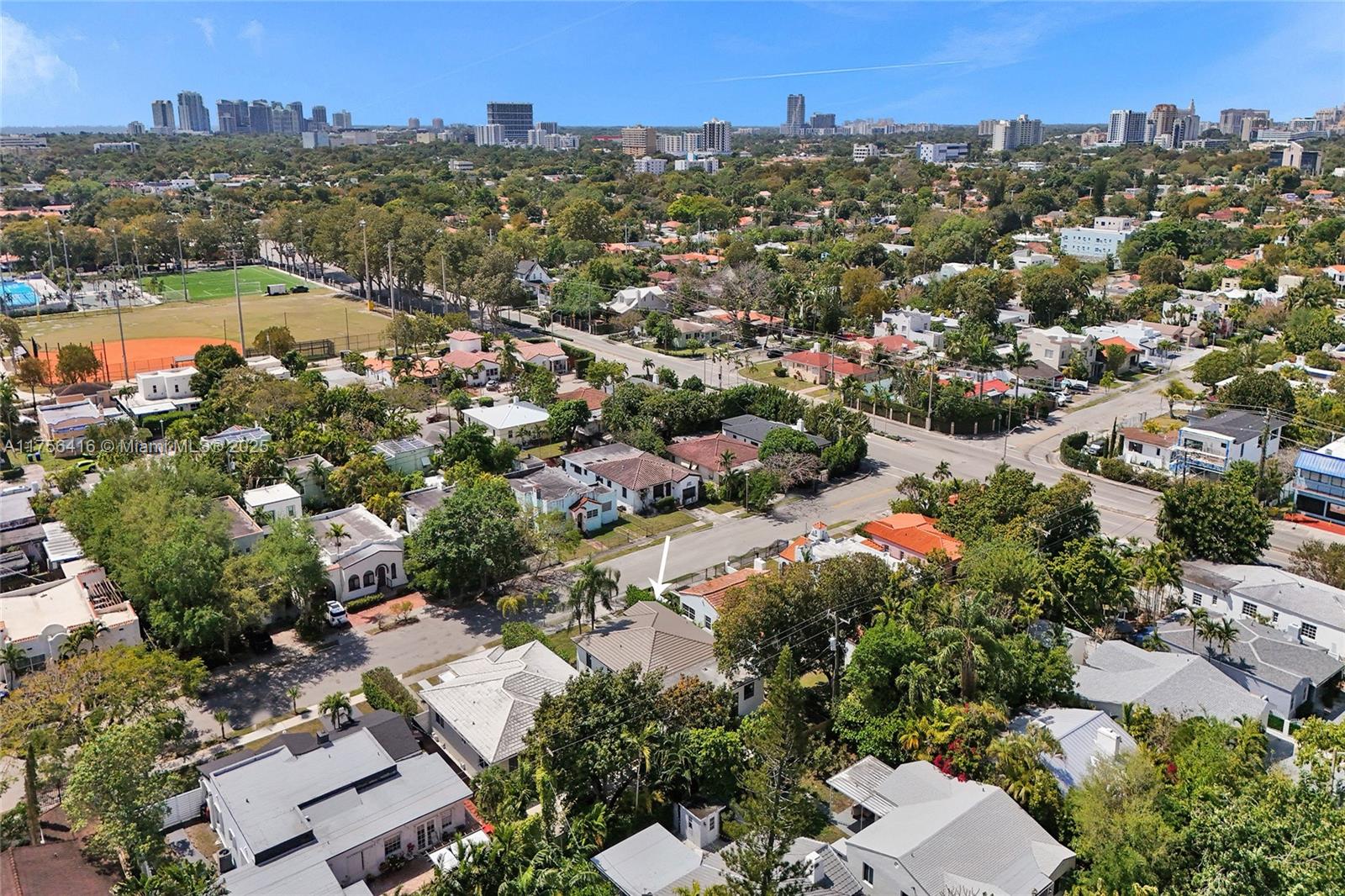 EAST VEDADO - Residential