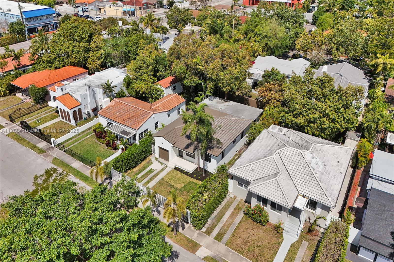 EAST VEDADO - Residential