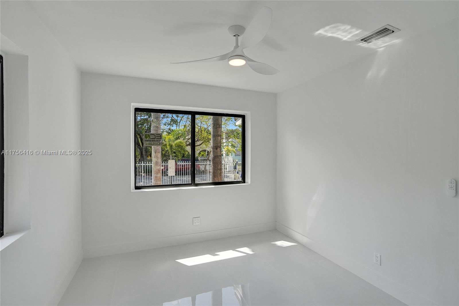 EAST VEDADO - Residential