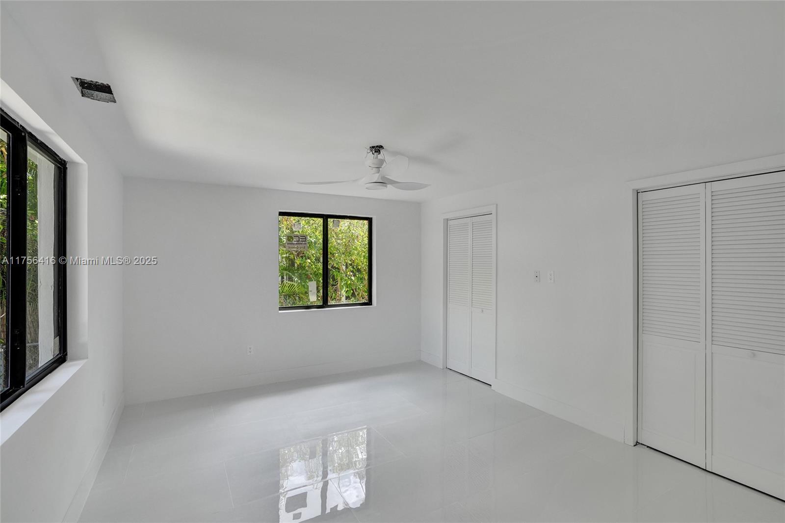 EAST VEDADO - Residential