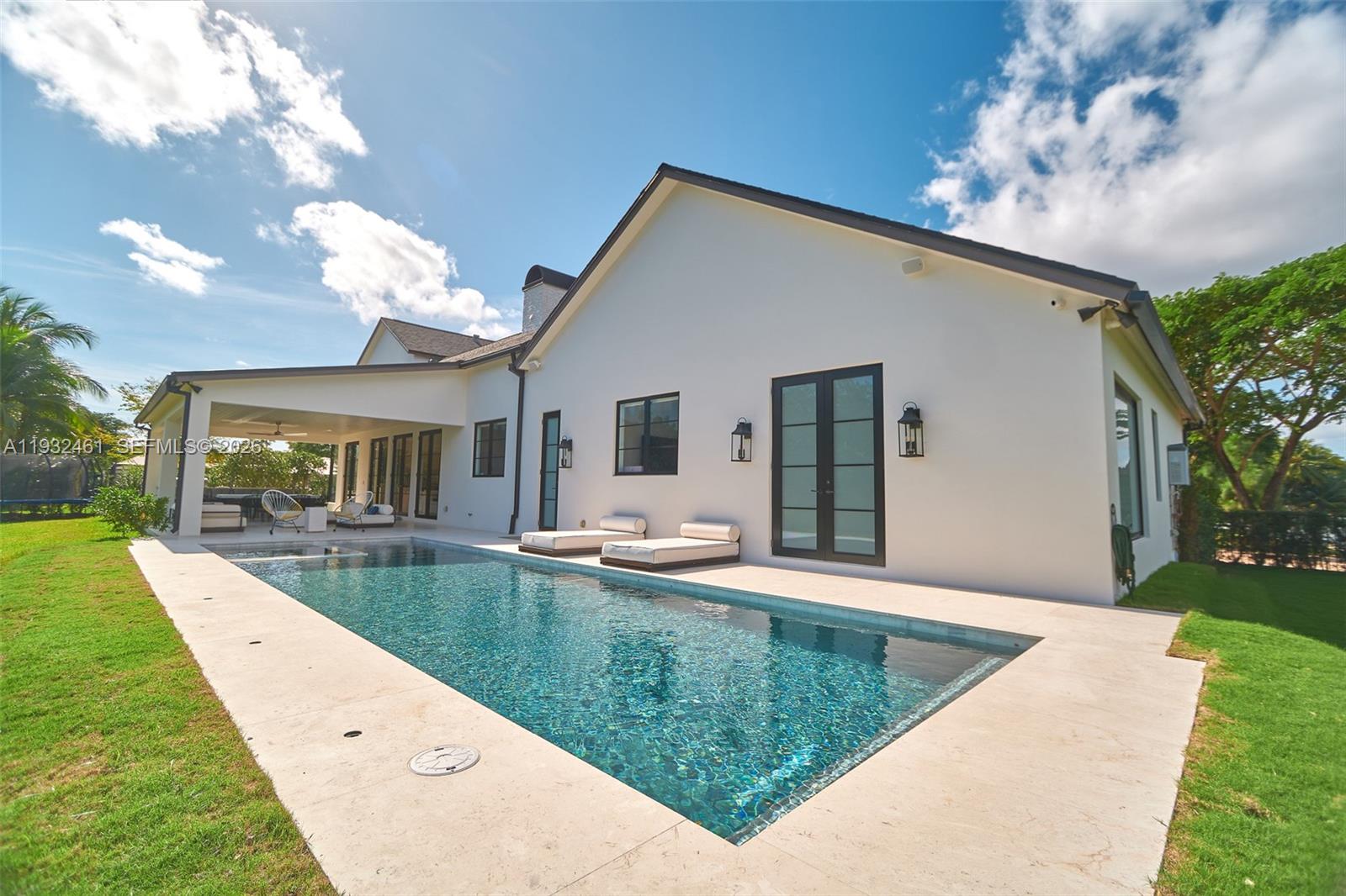 KENDALL PARK ESTATES - Residential