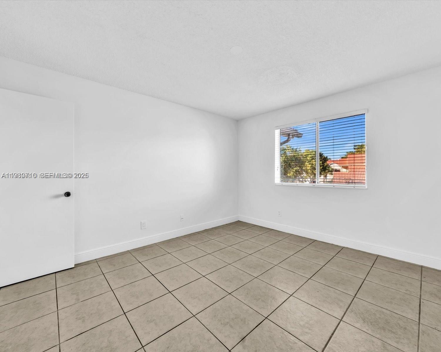 ROYAL PALM PLACE - Residential