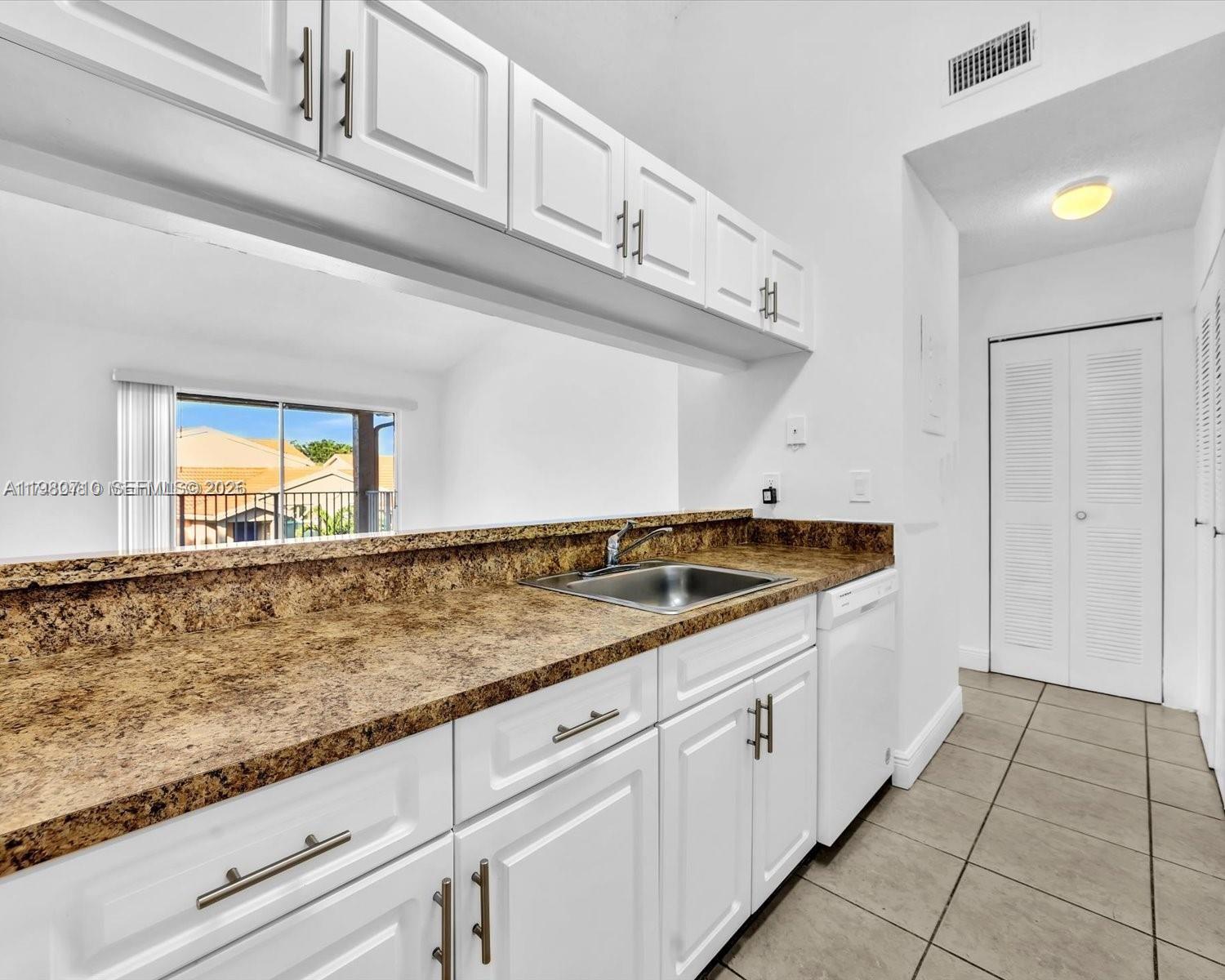 ROYAL PALM PLACE - Residential