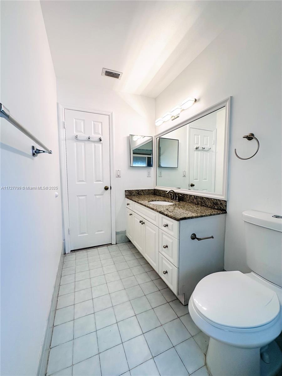AMERITRAIL SECTION ONE - Residential Lease