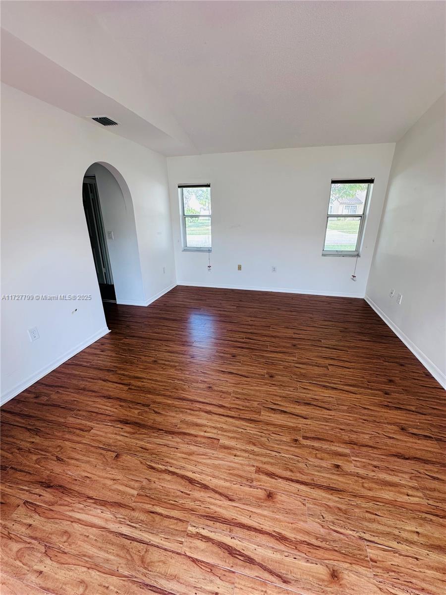 AMERITRAIL SECTION ONE - Residential Lease