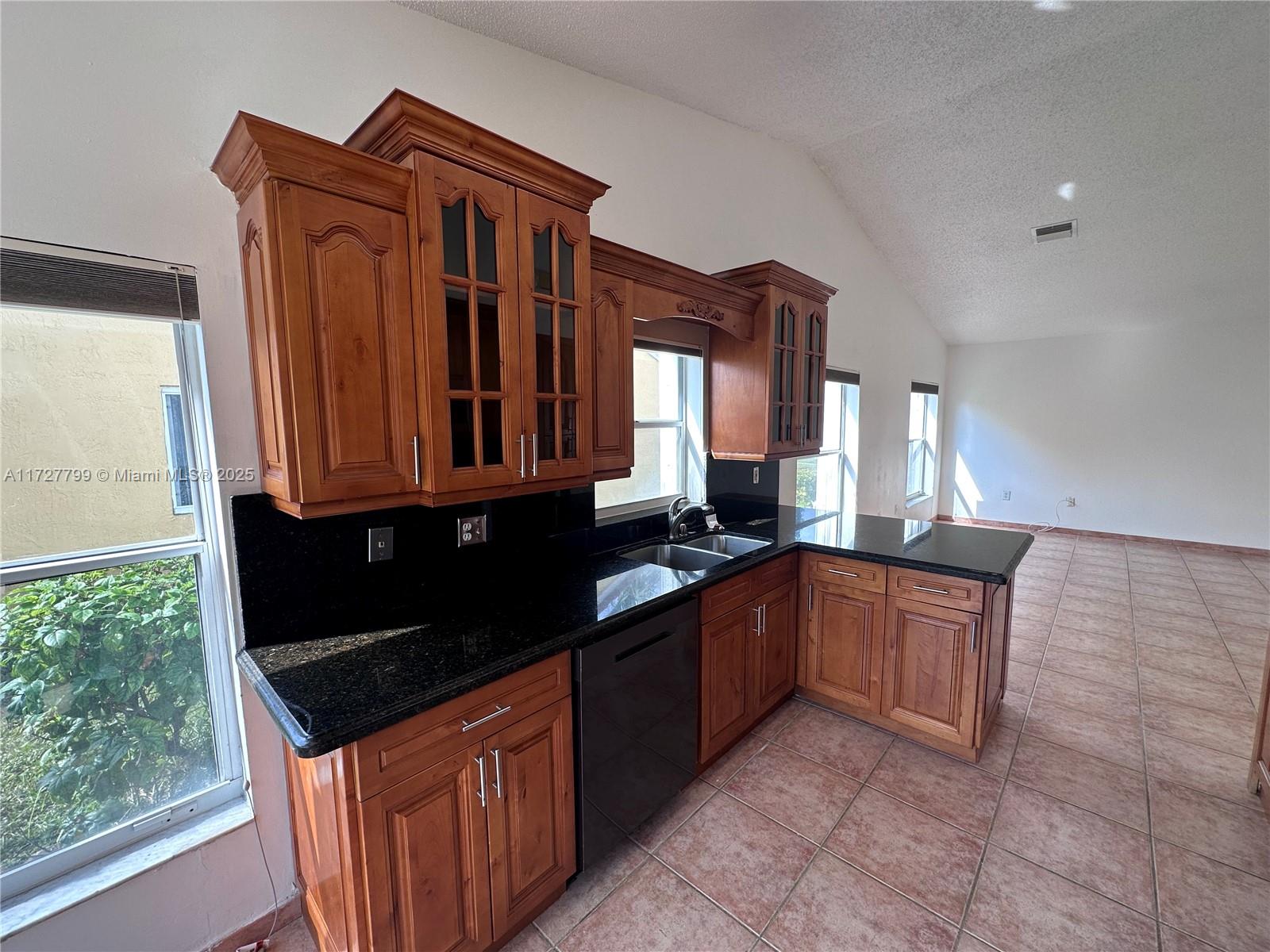 AMERITRAIL SECTION ONE - Residential Lease