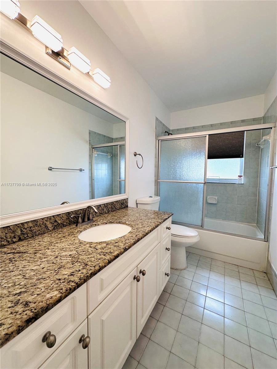 AMERITRAIL SECTION ONE - Residential Lease