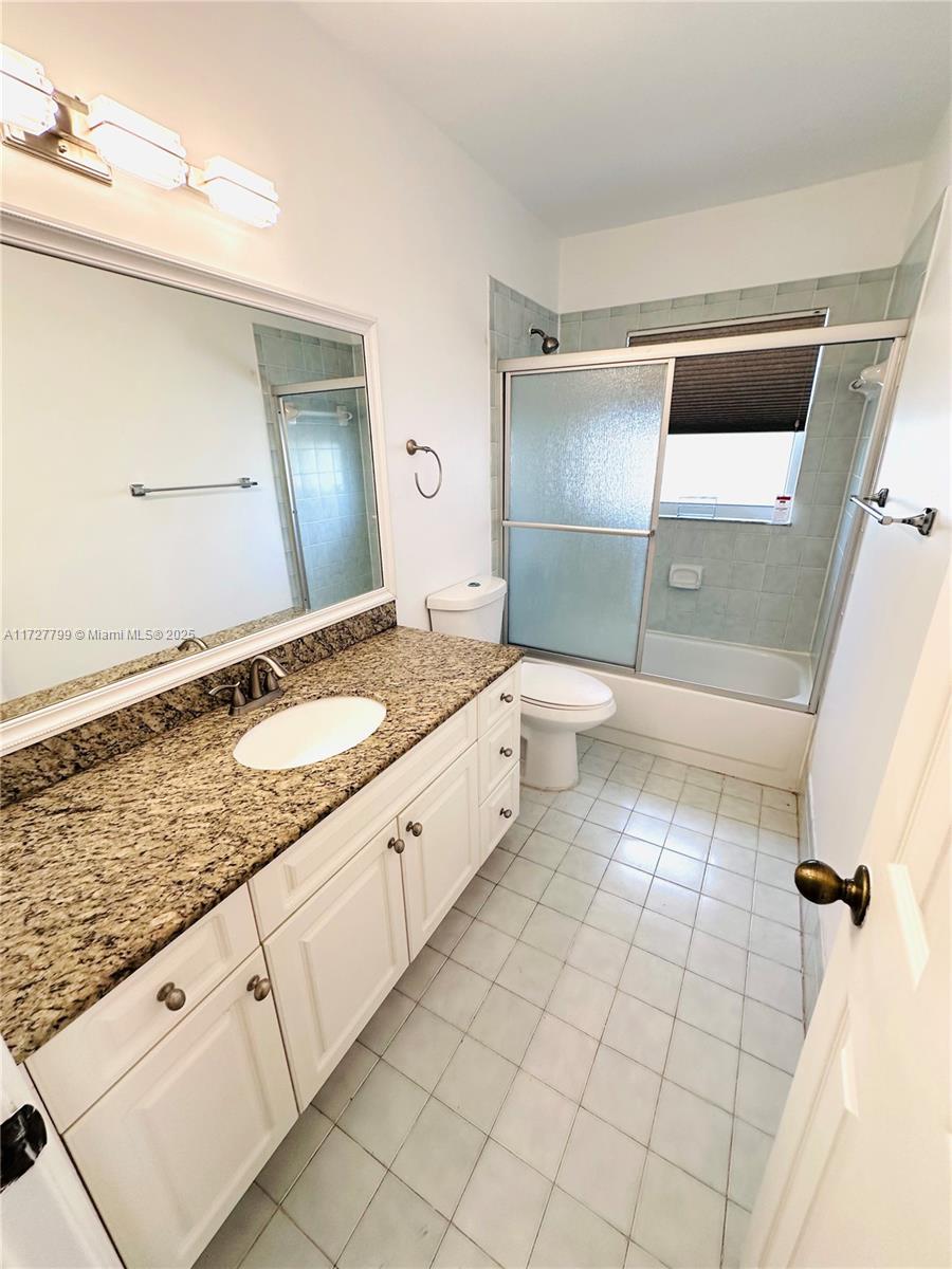 AMERITRAIL SECTION ONE - Residential Lease