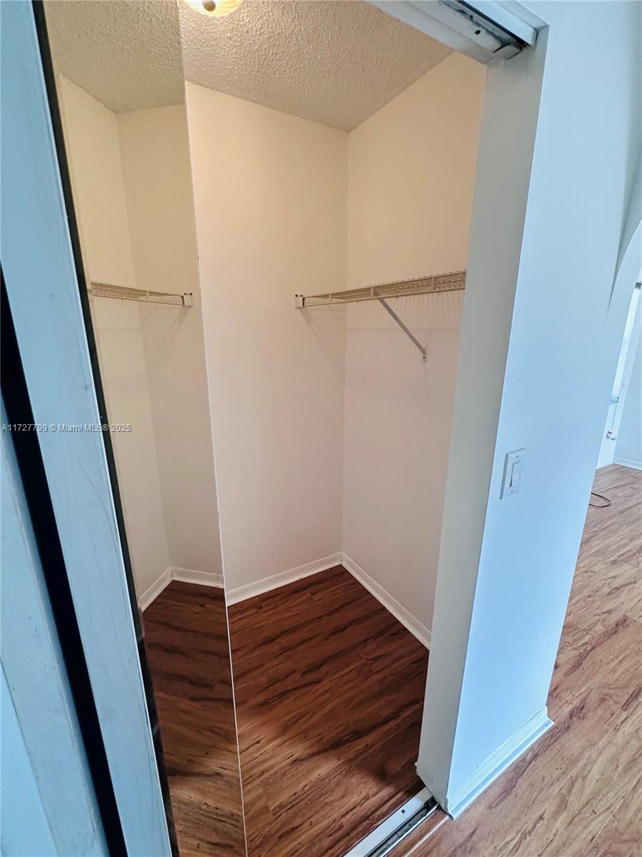 AMERITRAIL SECTION ONE - Residential Lease