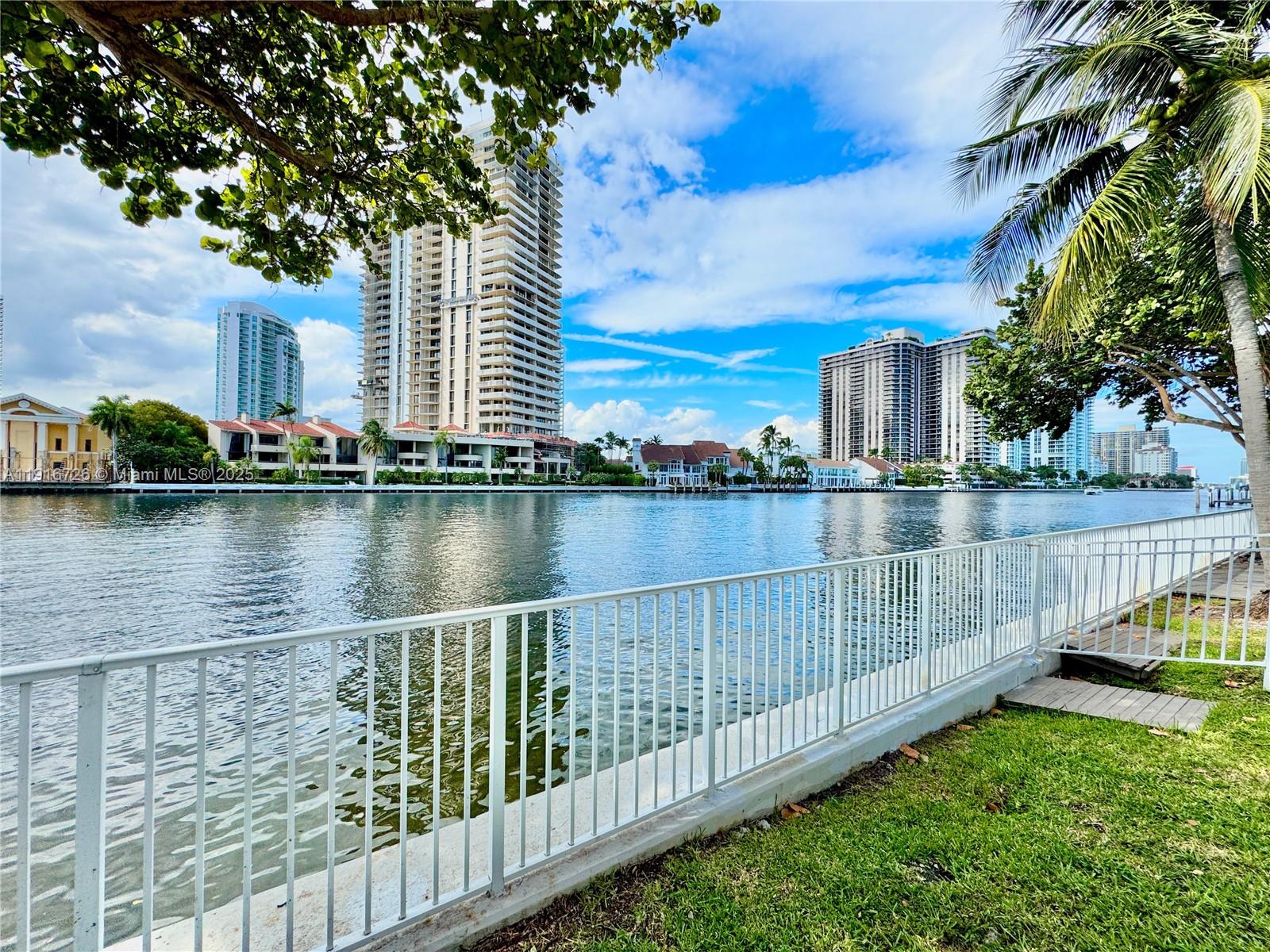 OCEANVIEW BUILDING A COND - Residential