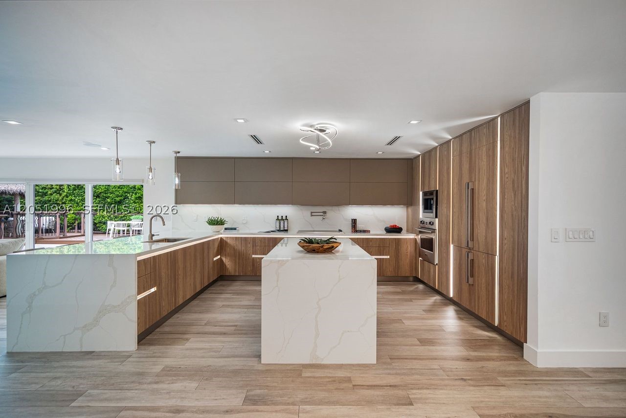 KINGS BAY SUB - Residential