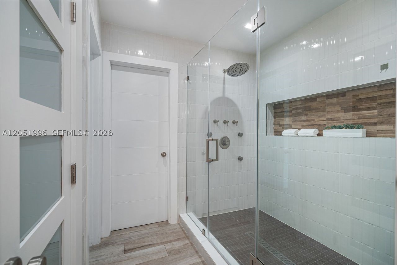 KINGS BAY SUB - Residential