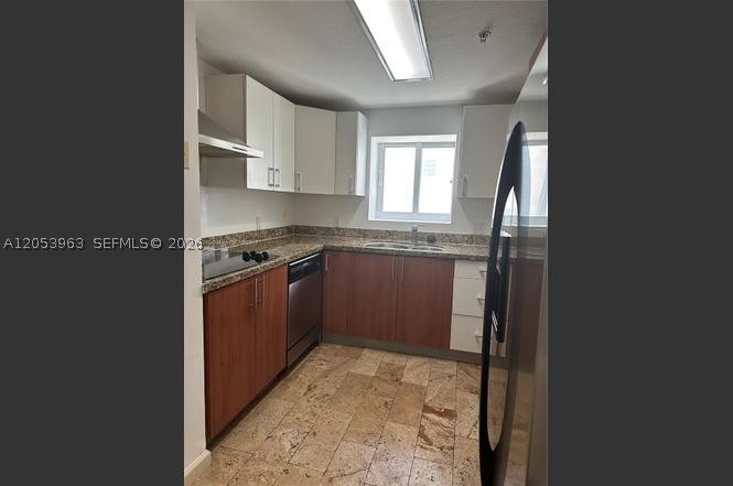 THE SAIL CONDO - Residential