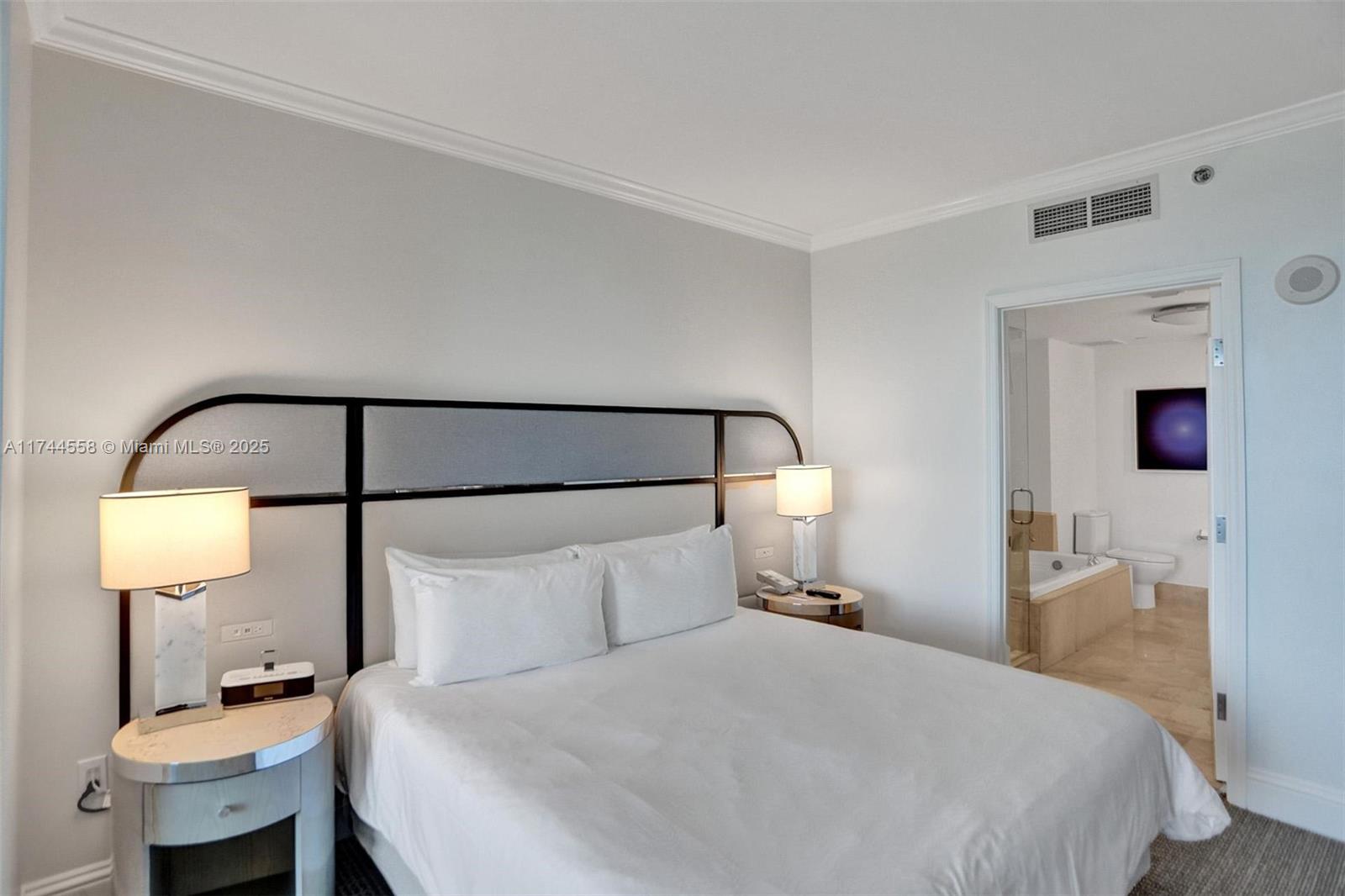 FONTAINEBLEAU II TRESOR - Residential