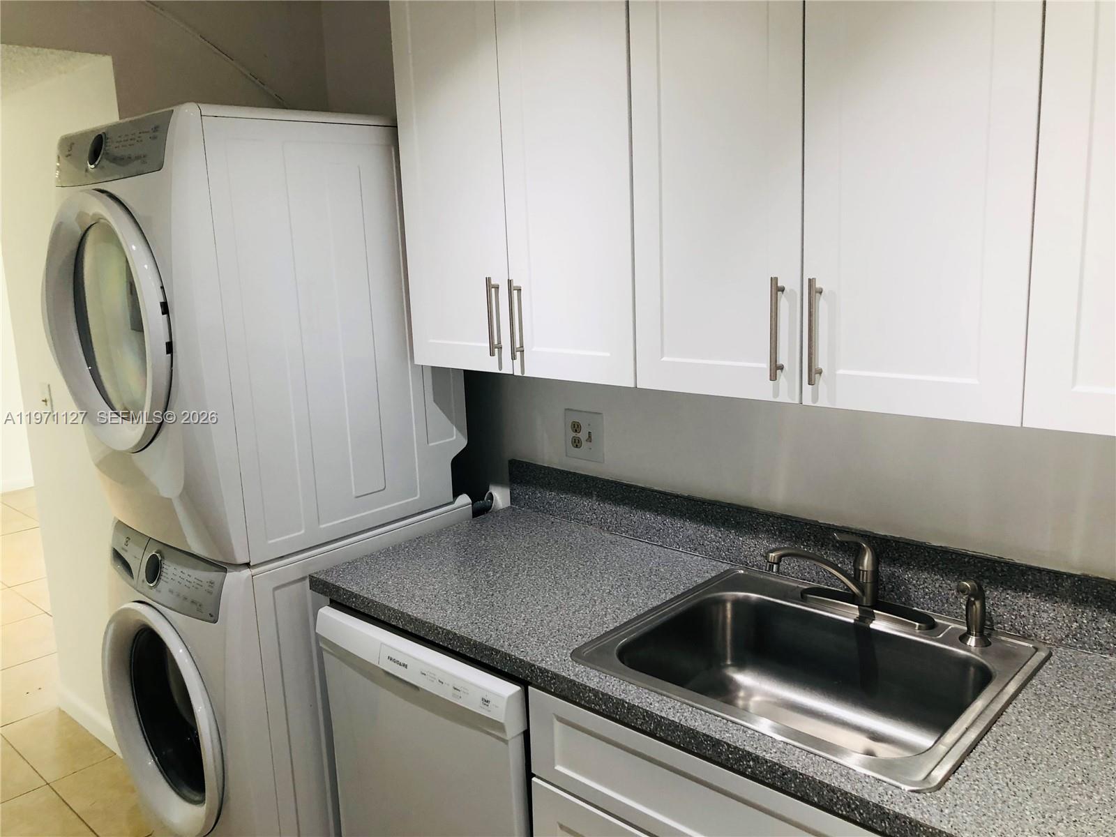 SAGA BAY GARDENS CONDO - Residential