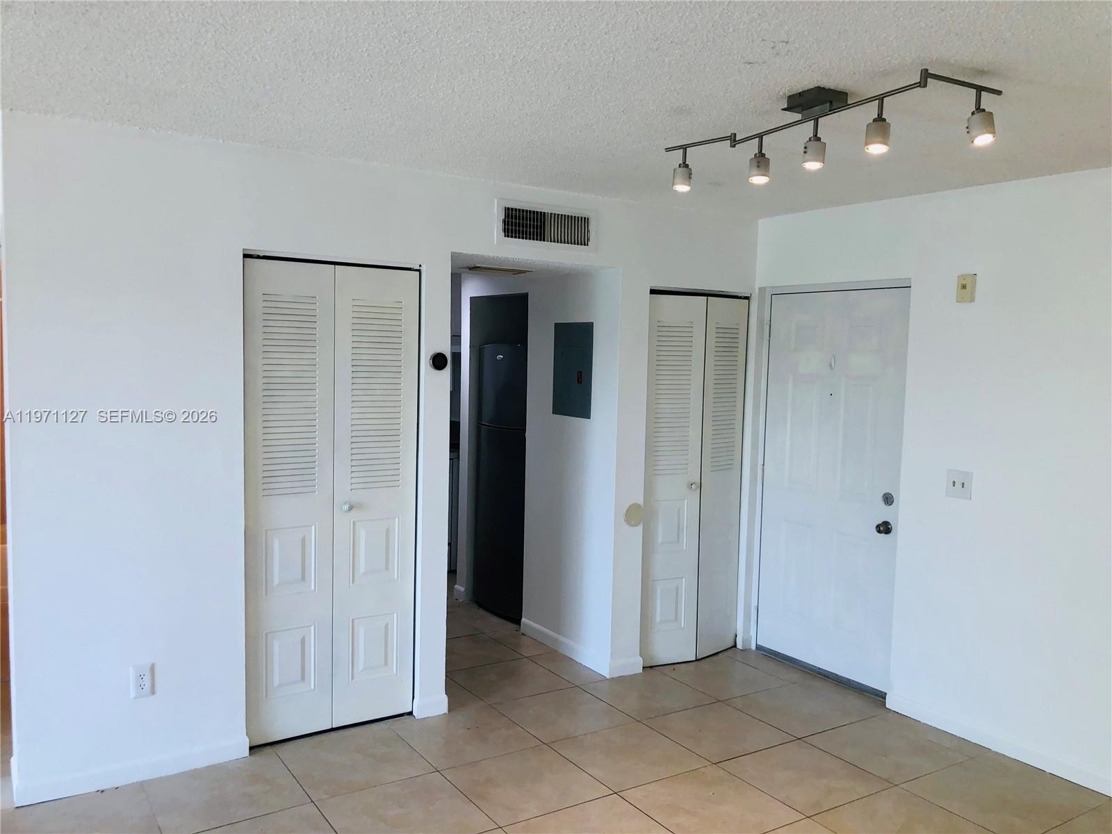 SAGA BAY GARDENS CONDO - Residential