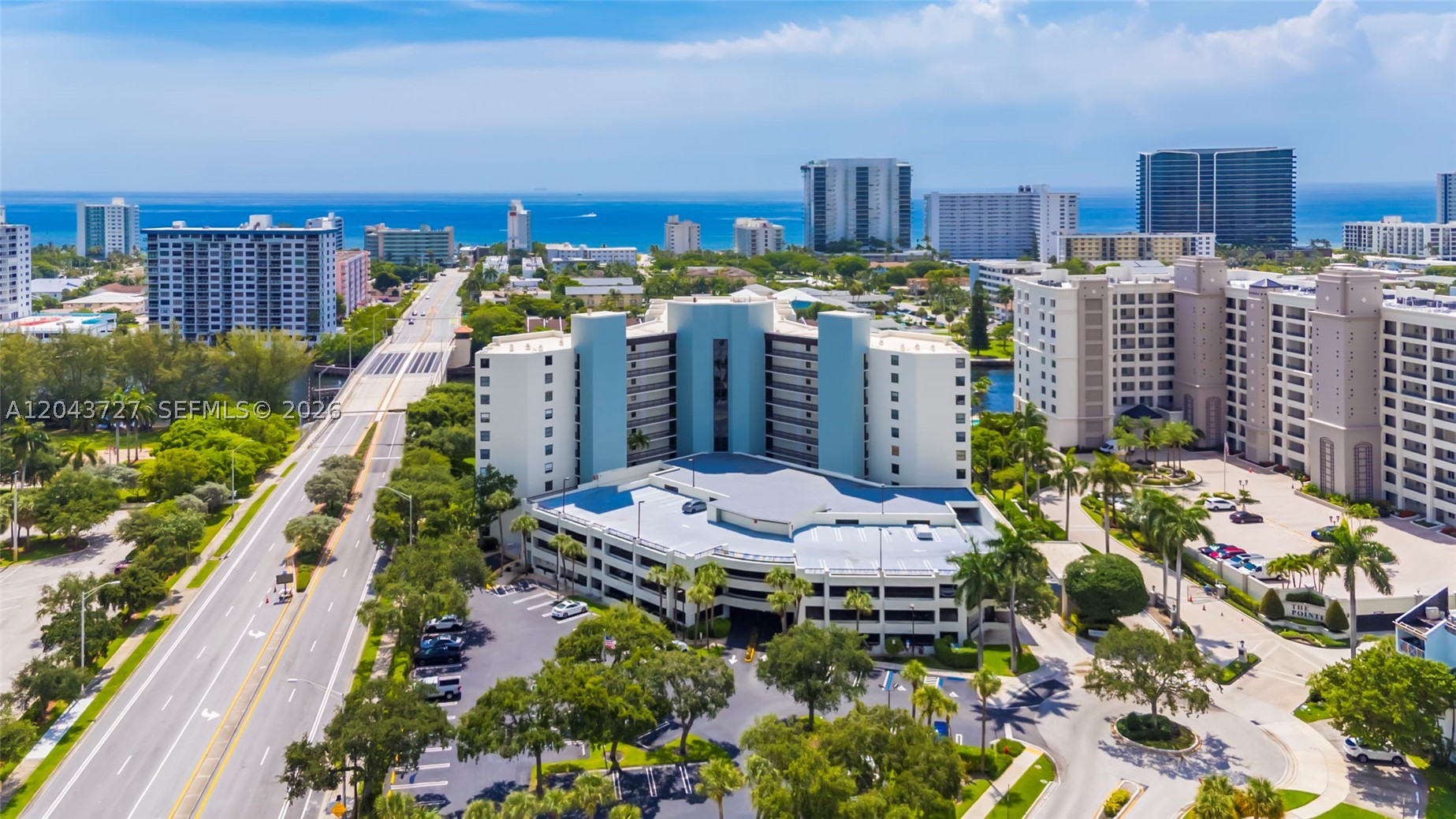 VOYAGER CONDO - Residential