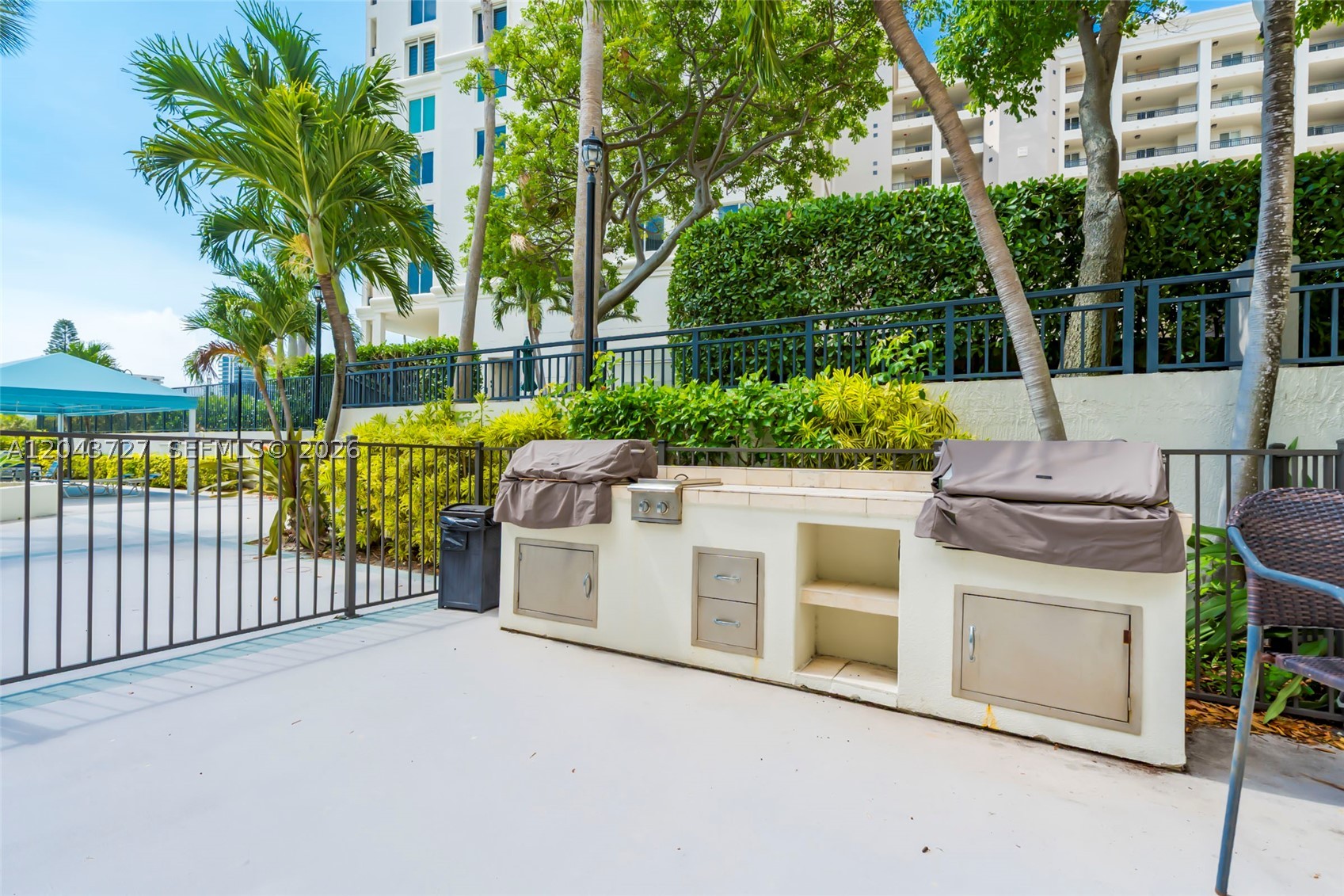 VOYAGER CONDO - Residential