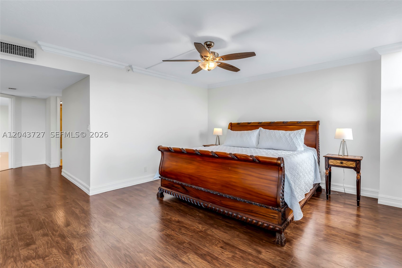 VOYAGER CONDO - Residential