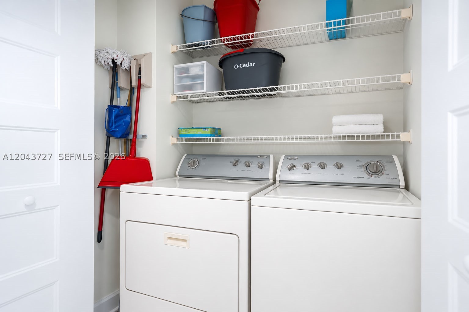 VOYAGER CONDO - Residential