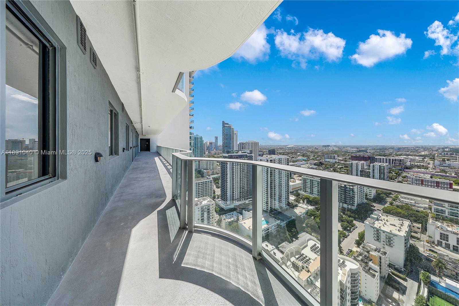 ARIA RESERVE SOUTH - Residential