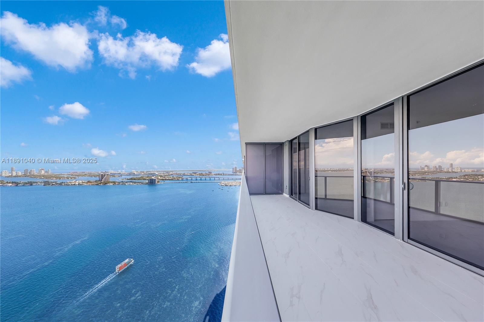 ARIA RESERVE SOUTH - Residential