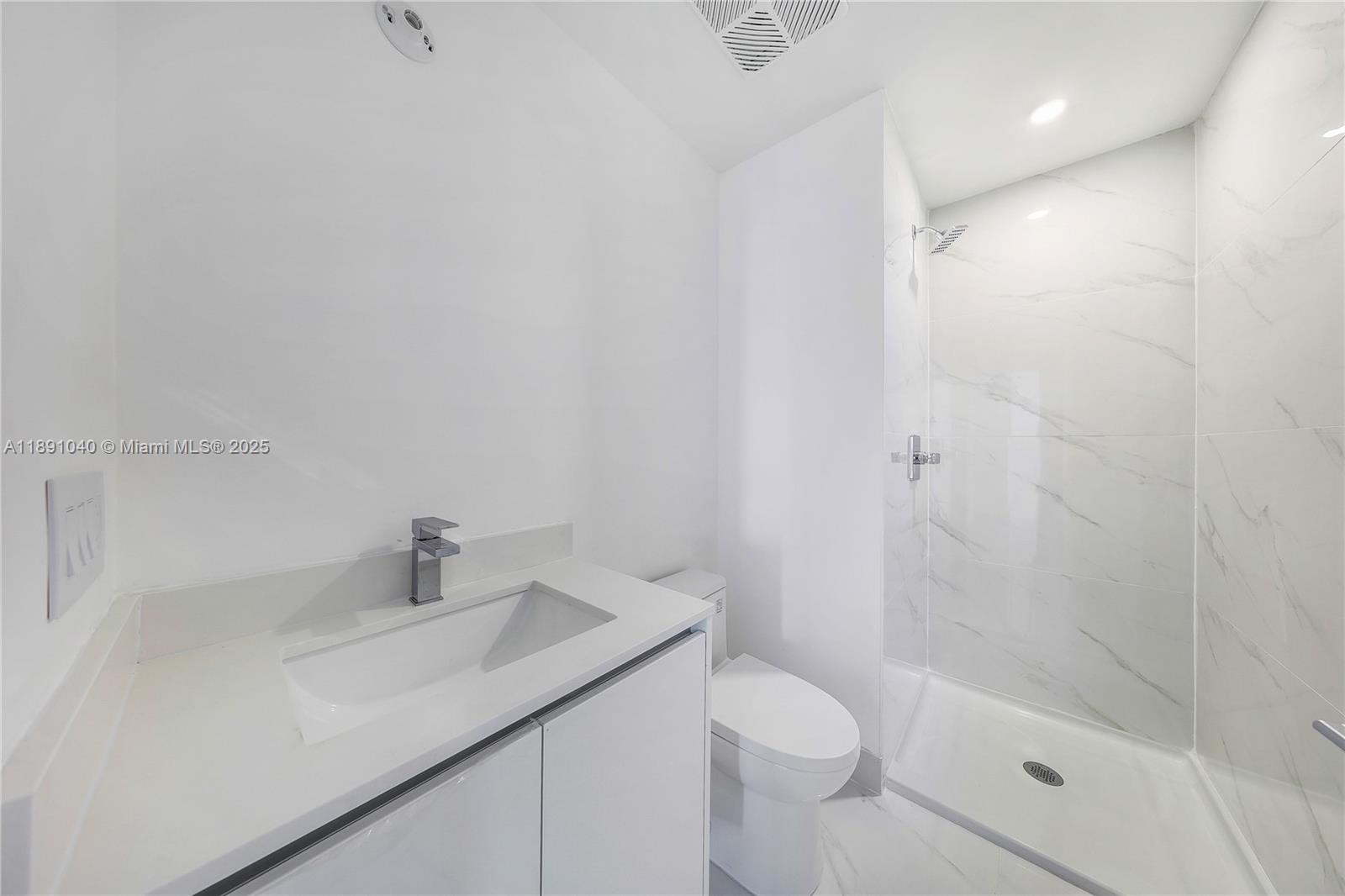 ARIA RESERVE SOUTH - Residential