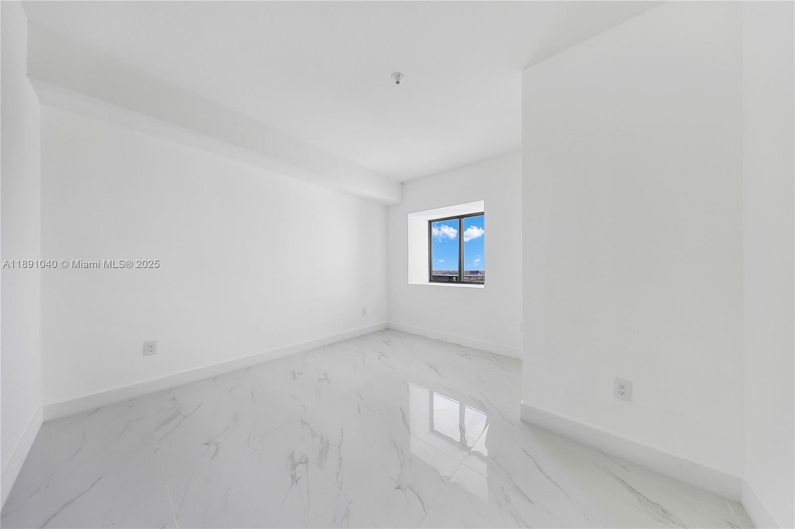 ARIA RESERVE SOUTH - Residential