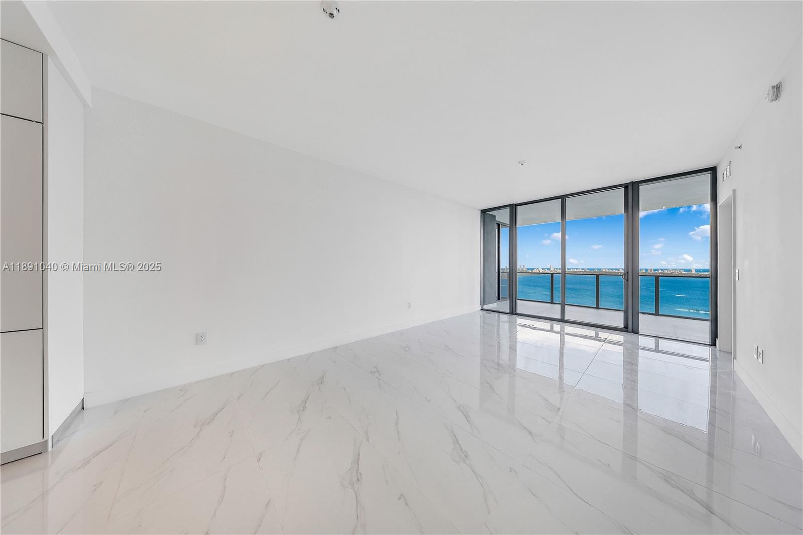 ARIA RESERVE SOUTH - Residential