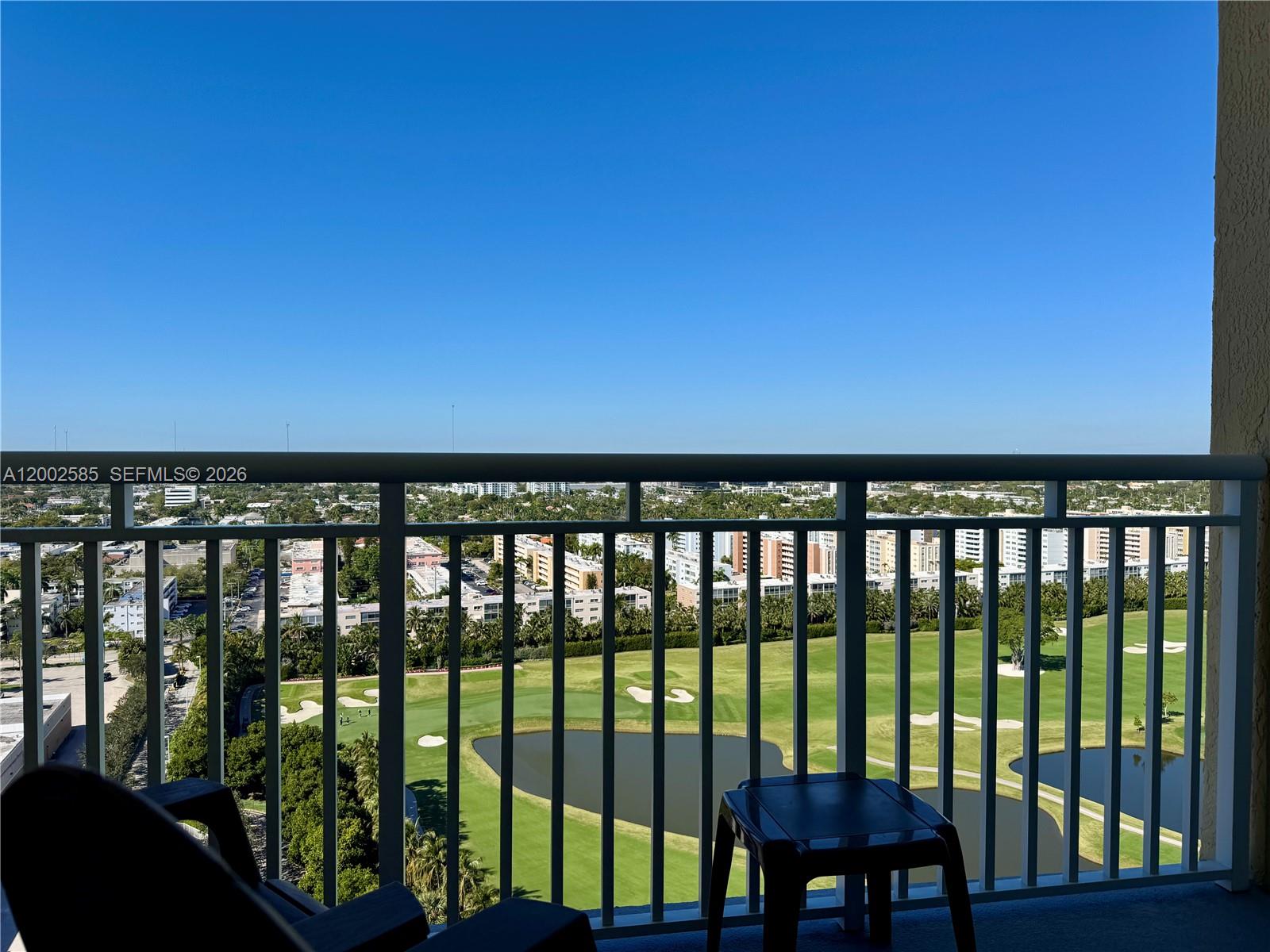 Enjoy large 1 bedroom turnkey unit, 915 sf. Includes assigned covered parking and storage. Close to the beach, Shell Bay Golf Course, shops and restaurants. Amenities include pool, tennis cout, gym, security 24 hours and valet.