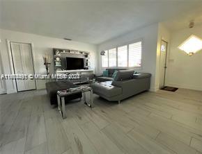 SHERIDAN LAKES CONDO HOUS - Residential